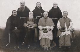Archbishop Edward Byrne and Archbishop Joseph MacRory with Capuchin Friars