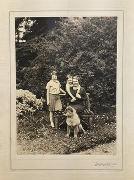 Máirín Cregan and her family