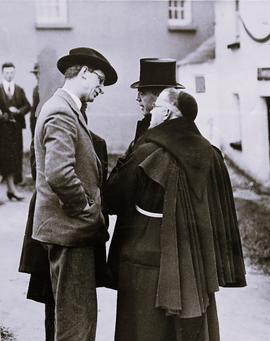 Fr. Senan Moynihan, Bishop William MacNeely and Éamon de Valera
