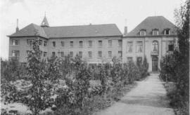 Holy Cross Retreat, Chateau D'Ere (Entrance)