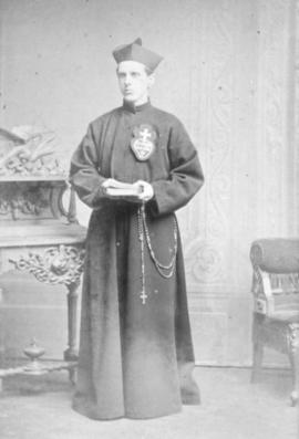 Portrait of Louis Sherwood